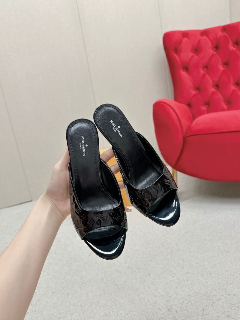 Louis Vuitton Slippers